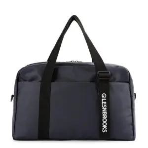 심플한 디자인 영문포인트 보스턴백 여행 파우 백 여행 수납 보스턴 용보스 (WFK3DJ3)