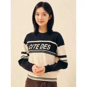 [롯데백화점]제이제이지고트 컬러 블록 레터링 풀오버 니트 GPAA1POR11