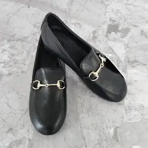 [셀러허브 패션]금장 키즈로퍼 블랙 무광 새학기신발 (190만 가능)