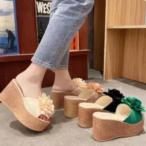 인기상품 편한 꽃 웨지 학교 사무실 통굽 슬리퍼 여성 키높이 [WFK2HYJ_260105]