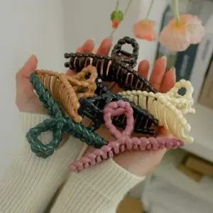 유광 컬러 집게핀 헤어스타일링 패션핀 스타일링액세 (WFKBONF)