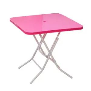 파라솔을 꽂을 수 있는 가볍고 튼튼한 사각 테이블