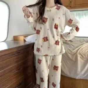 여성 곰돌이캐릭터 겨울잠옷 극세사상하세트