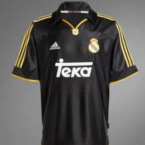 [롯데백화점]아디다스 오리지널스 레알 마드리드 99/00 어웨이 저지 JW1992