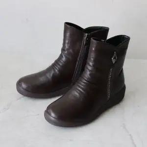 천연소가죽 몽고리 컴포트 쿠션 미끄럼방지 숏 부츠 5CM P-S927