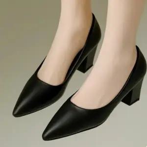 발편한 여성 블랙 펌프스 힐 면접용 구두 정장 슈즈