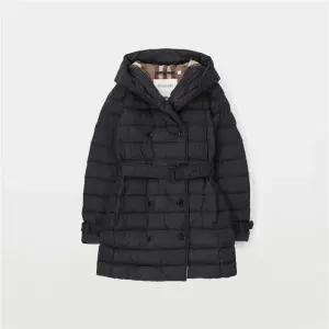 버버리 위틀리 후드 다운 여성 숏 패딩 점퍼 80911121 81052111