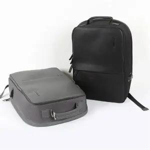 [셀러허브][라일리] Rly 남성 회사원 백팩 직장인 USB 가방 물병 수납 (S9556631)