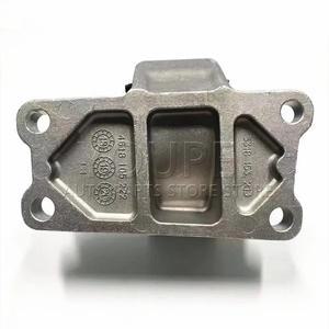 랜드로버 레인지로버 스포츠(2013- L494; 3.0T 트랜스미션 마운트 부품 번호: LR092039