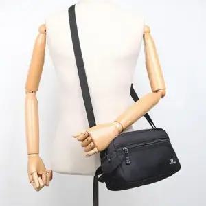 남성 미니 메신저백 가방 인기 숄더백 보조 크로스백 WBA6BFE