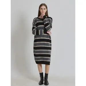 [오조크]멀티 단가라 롱 니트 원피스 택가격 89000원 _P415109958