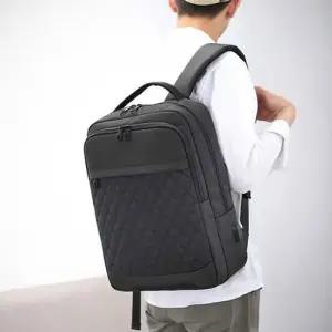 남녀공용 퀄팅 패턴 스퀘어 쉐입 노트북 수납 백팩 WF687E0