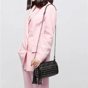 [셀러허브][라일리] Rly 양가죽크로스백  태슬 찡장식 포인트 데일리 독특한 (S9517272)