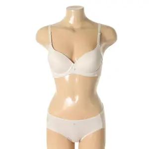 [롯데백화점]휠라언더웨어 에로우쿨 여성브라헴팬티세트 BADRG2652FTBE