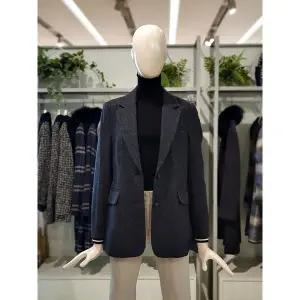 갤러리아 크로커다일레이디 울혼방 테일러드 투버튼 자켓 CLDWJK101