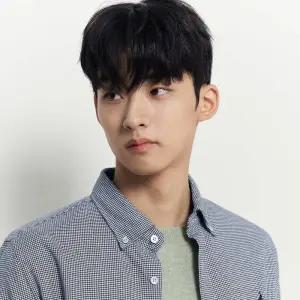 빈폴 BEANPOLE 브러쉬드 하운드투스 셔츠 - 블루 BC5964C20P 477863