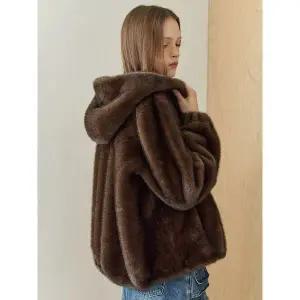 [마쟈]후드 페이크 퍼 집업 자켓_P409752693