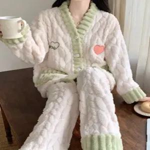 여성 플란넬 수면잠옷 세트 겨울 실내복 포근한 홈웨어 크림 코랄 블루라인
