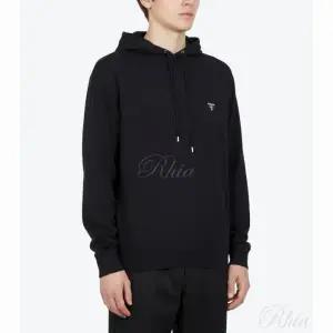 프라다 UMB315 1ZRO F0002 실크 로고 후드 티셔츠