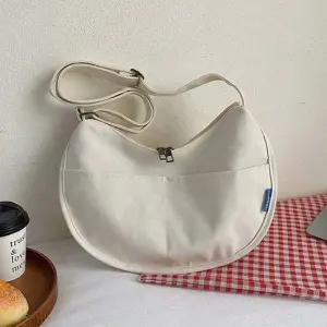 남녀 반달 데일리 트렌드 크로스백 1P 데일리 숄더백