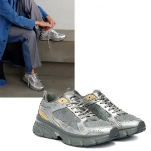 26SS 골든구스 라이트 스타 여성 스니커즈/GWF00724 F006475 70138