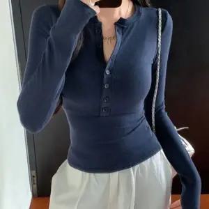 기본티 여성긴팔티 심플 빅사이즈 여성 여성티셔츠 겨울티셔츠 크롭티 단추