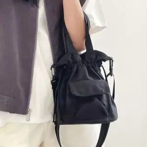 고품질 여성 버킷백 토트 크로스 조리 미니 가방 블랙 (WFKDX24)