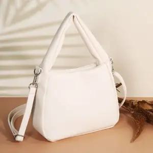 여성 크로스 토트백 데일리 출근룩 가방 아이보리 (WFKDXPA)