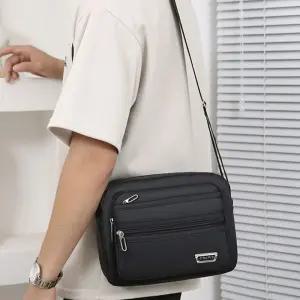 남자 데일리 미니사이즈가방 멀티수납 스퀘어크로스백 옆으로매는가방