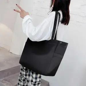 사이드 오픈포켓 빅사이즈 쇼퍼백 디자인 여자 숄더백 WEC7685