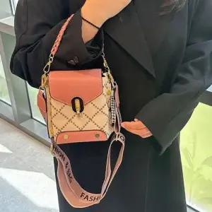 패션 체크 패턴 체인 스트랩 토트백 미니백 크로스백 WED9771