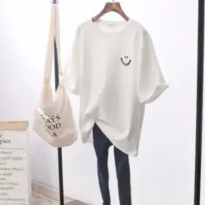 여성 반팔 티셔츠 스마일