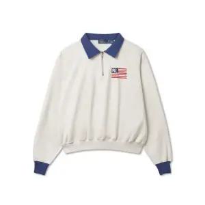 [폴로 랄프 로렌]POLO RALPH LAUREN W 로고 플래그 플리스 하프 지퍼 풀오버 - 덱워시 화이트 WMPOKNINA...