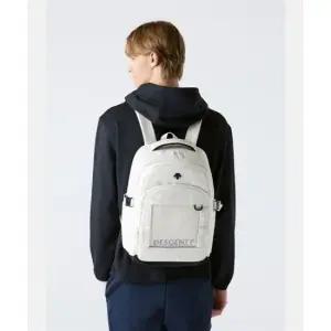 데상트 스텝업 미니 백팩 (20L 슈즈백 구성) 아이보리 SR123UBP11 SR123UBP11_IVY0 280382