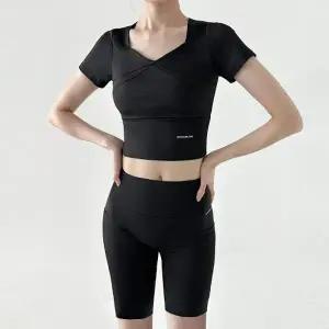 블레오 스포츠 소프트 텐션 크롭 반팔 (패드탈착형) DM251216173