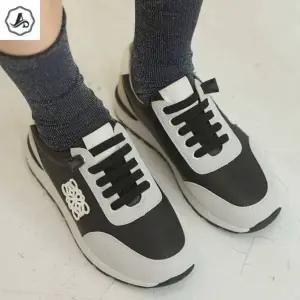 [애슬릿] 여성 스니커즈 캐주얼 운동화 배색 심플 발 편한