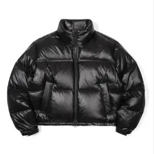 [롯데백화점]오닐아웃도어 여성 벨리 덕다운 점퍼 숏패딩 OWDMN8104-199