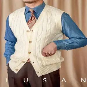 남성 케이블 꽈배기 니트 베스트 브이넥 버튼 클래식 레이어드 데일리 상의 JS541