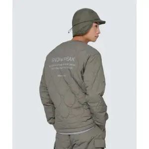 [SNOW PEAK]SNOWPEAK APPAREL 리사이클 퀼팅 맨투맨 S24WUFHT02 Dark Khaki S24WUFHT02DK 896740