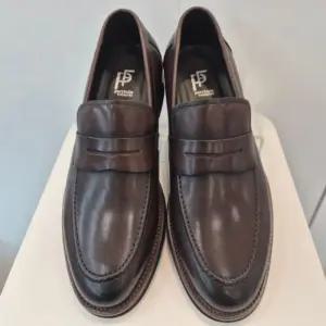 에스콰이아 HC02 포트폴리오 세미 드레스 구두 컴포트 단화 더비 로퍼 경량 캐주얼화