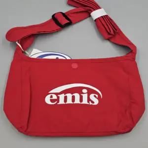 EMIS 이미스가방 나일론 미니 크로스 바디 백 레드
