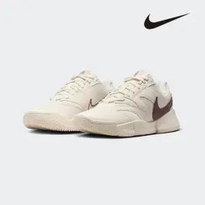 [국내매장] 나이키 여성 코트 라이트 4 FD6575-109