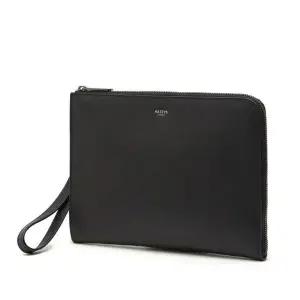 [헤지스](센텀시티점)[25FW][TD케빈] 블랙 소가죽 지퍼형 클러치백 HJHO5F625BK