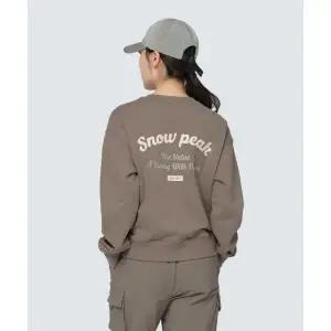 [SNOW PEAK]SNOWPEAK APPAREL 여성 레터링 세미 크롭 맨투맨 SFHT63 Cocoa SFHT63CA 897917