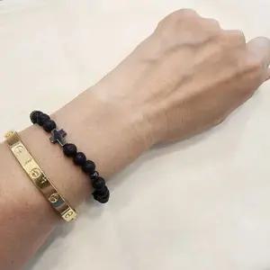 십자가 화산석 팔찌 인테리어