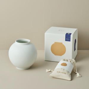 테일러센츠 x 광주요 달항아리 백자 작약 디퓨저 세트