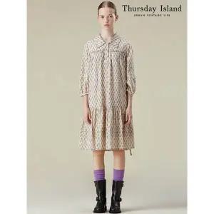 [써스데이아일랜드]반오픈 셔츠형 원피스 T236MOP301W _P402544172