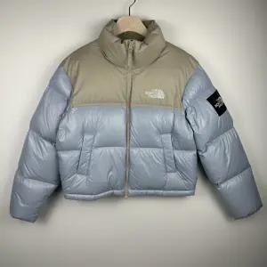 여성 노벨티 눕시 다운 자켓   NJ1DR85N