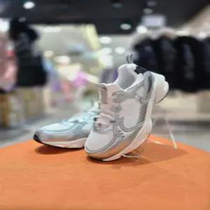 [휠라키즈] 키즈 슬립온 운동화 스키퍼 돌핀 KD 3XM02477H 100