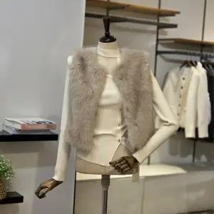 [대구백화점][반에이크]플로우 인조 퍼 베스트(VB5ZFUM303Z)